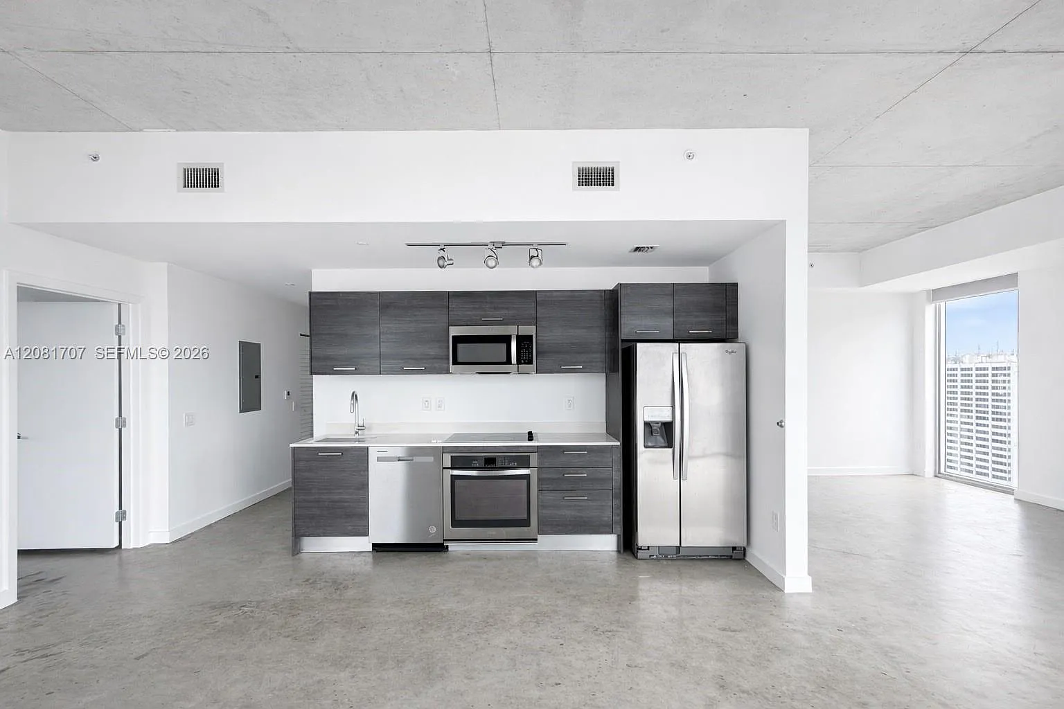 Centro Condo — Photo 4