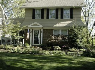 3296 Clarendon Rd, Cleveland Heights, OH 44118