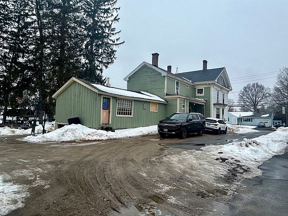 4th image of 336 Main St