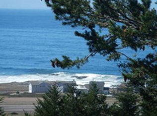 16 Shaker Rd, Whitethorn, CA 95589