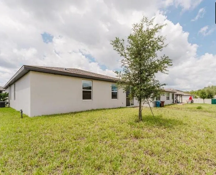 4 bed, 1734 sqft, $2,250 — Photo 3