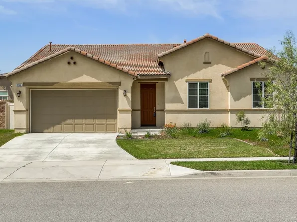 31988 Oak Wood Cir, Yucaipa, CA 92399