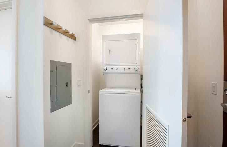 1st image of 455 N Park Dr #1611