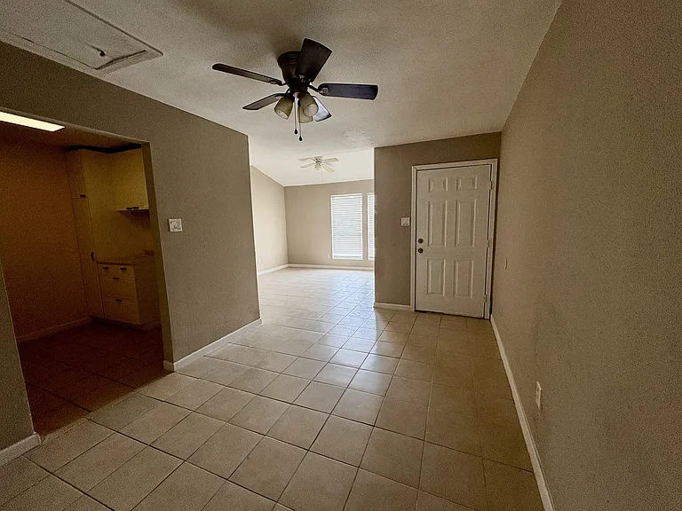 1014 Graham Dr #I3-1 — Photo 5