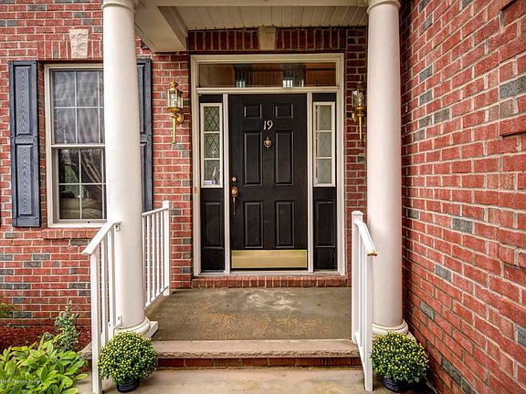 04_Front Entrance