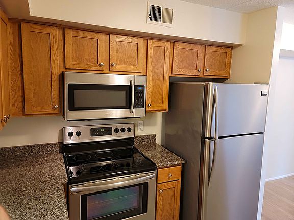 5th image of 5200 Hilltop Dr APT V12