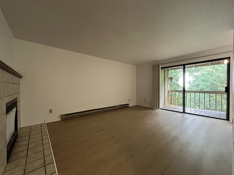 4634 SW Vermont St #4 — Photo 8