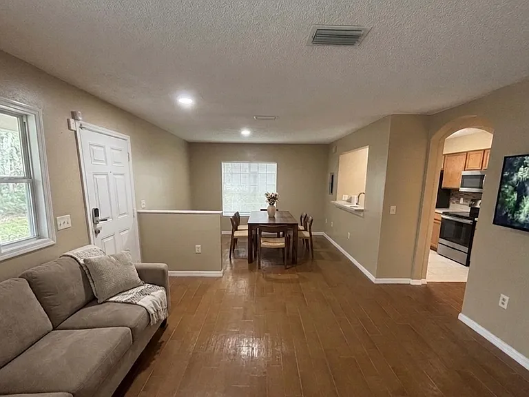 7306 E Bank Dr — Photo 1