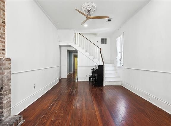 2nd image of 1018 Saint Ann St