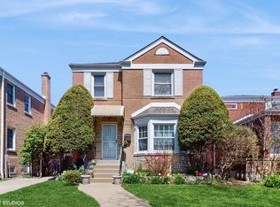 2732 W Chase Ave, Chicago, IL