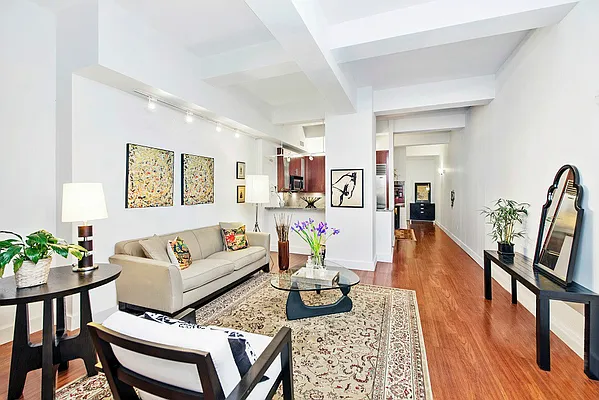 Rented by Compass | media 2