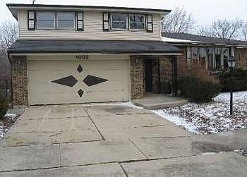 1st image of 1032 E 191st Pl