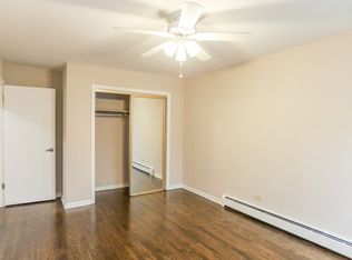 8614 W Berwyn Ave #1, Chicago, IL 60656