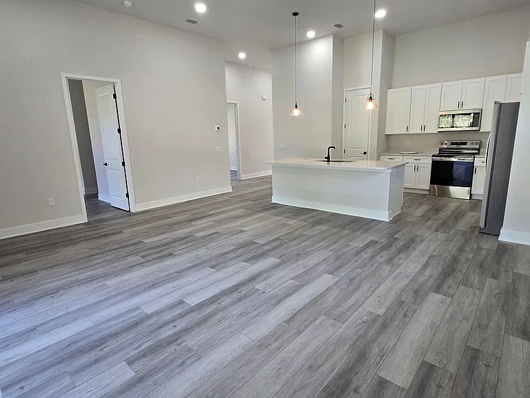 6548 NW 109th Pl — Photo 5