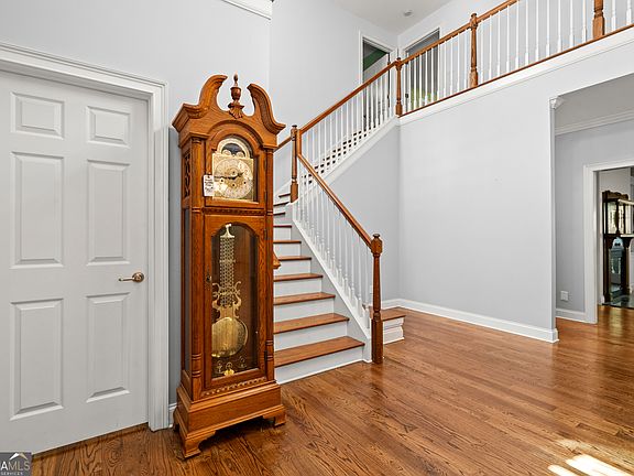 4th image of 2058 Sewanee Ct