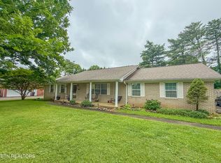 11773 N Williamsburg Dr, Knoxville, TN 37934