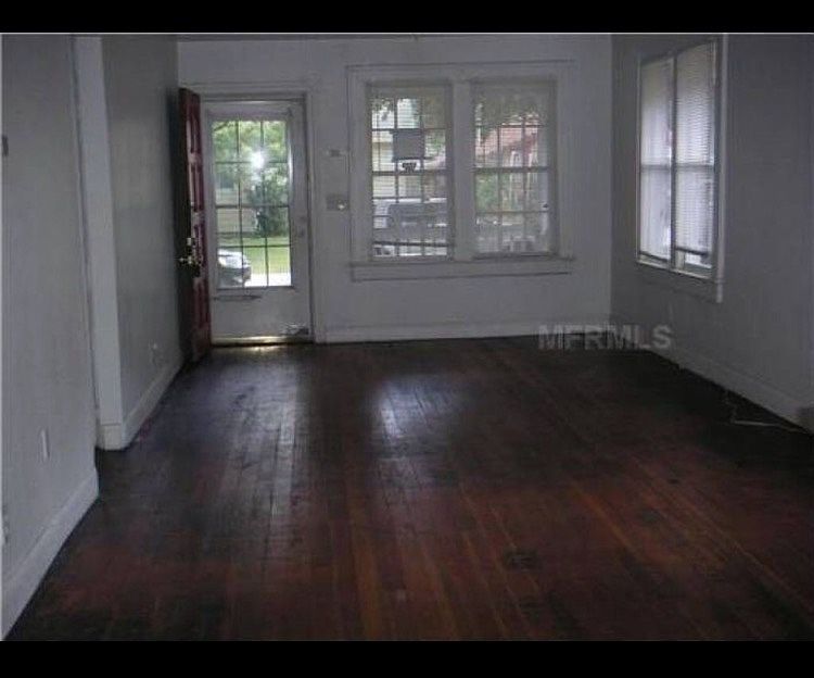 2nd image of 309 W Hilda St