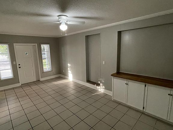 4th image of 3427 W Main St #C