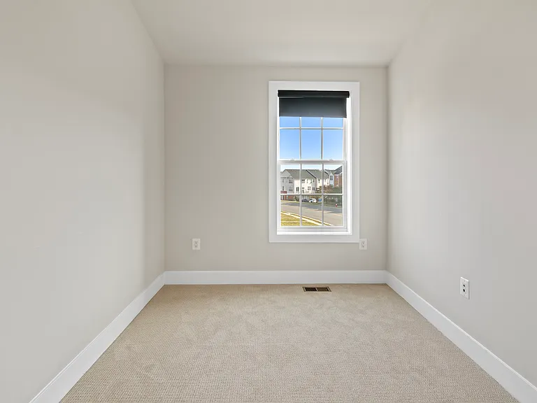 Guest Bedroom 2 (3rd Floor)