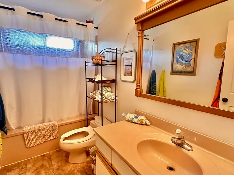 2012 Mistral Ln E — Photo 16