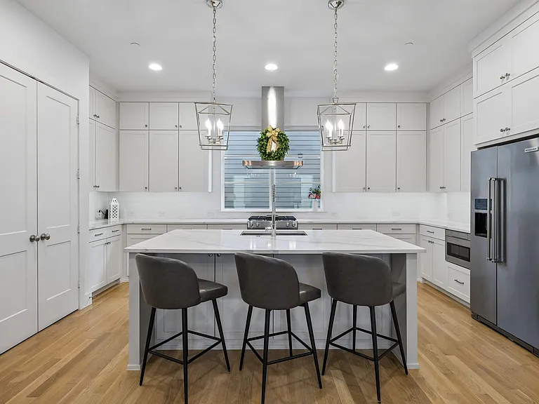 2715 Kimsey Dr #102 — Photo 4