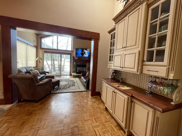 718 Stone Creek Dr APT A, Avon, CO 81620