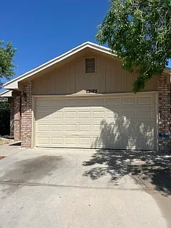 12105 Castle View Way — Photo 2