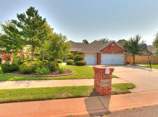 21542 Long Trl, Edmond, OK 73012