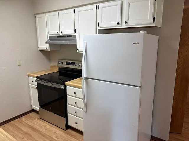 529B E Redwood St #B — Photo 6