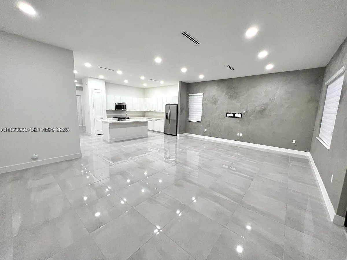Building Photo - 17344 SW 41st St