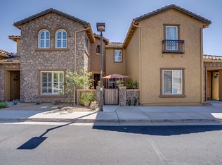 3923 E Cat Balue Dr, Phoenix, AZ 85050