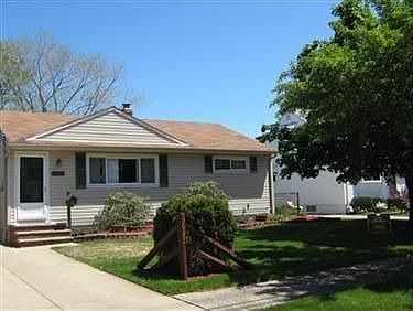 2nd image of 6023 Stark Dr