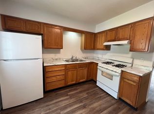 4 Larry Ct #6, Normal, IL 61761