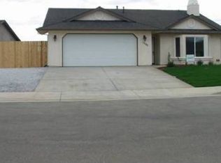 1395 Donita Dr, Red Bluff, CA 96080