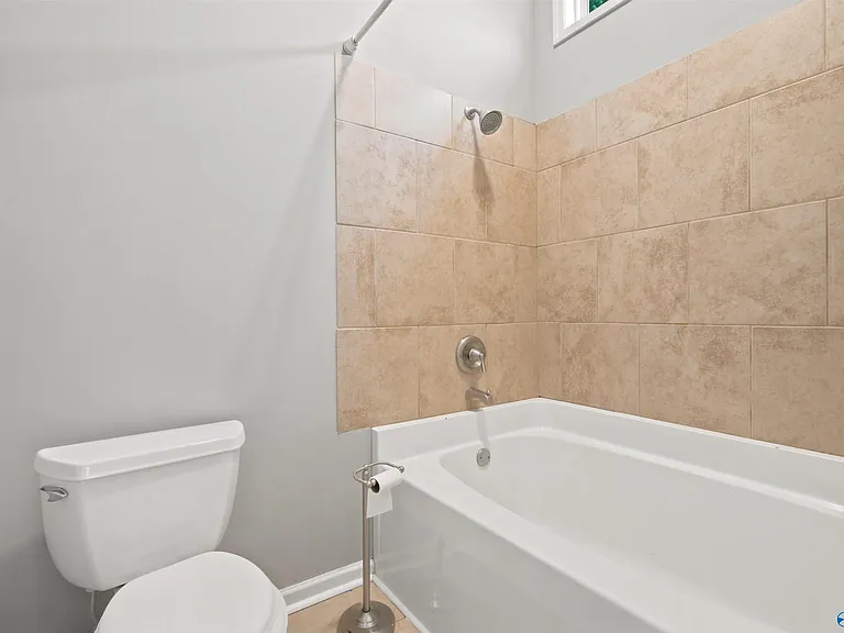 2524 Clovis Rd SW — Photo 9