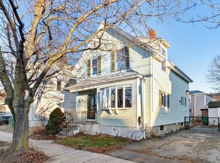 302 Maple St, Lynn, MA 01904