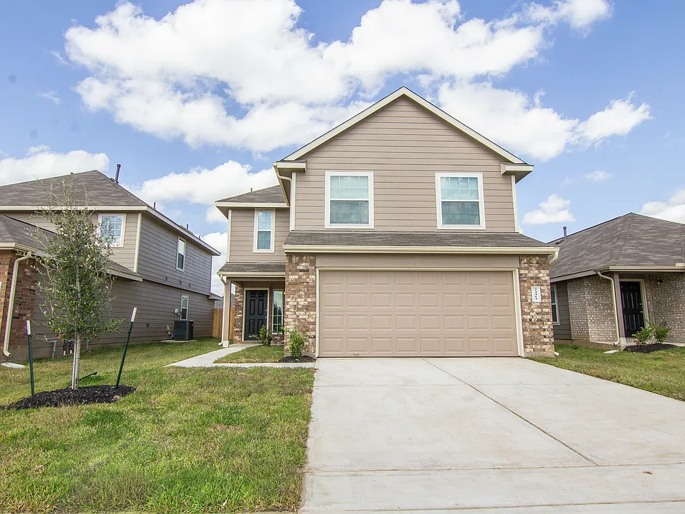 24414 Treviso Gardens Dr