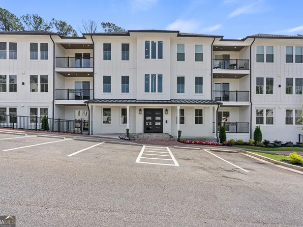1050 Blair Ln #201, Peachtree City, GA 30269