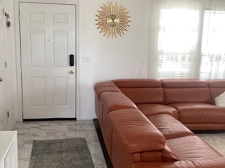 3355 Canton Ct — Photo 4