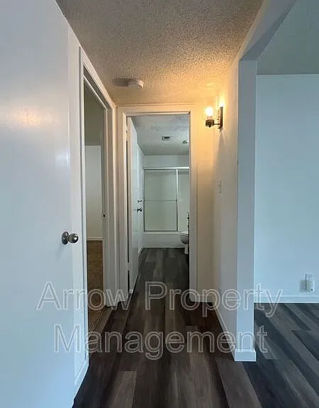 424 N 4th St #4 — Photo 4