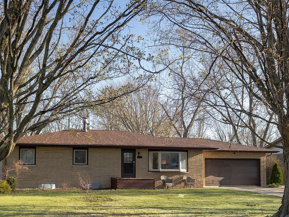 1st image of 1829 Nash Dr