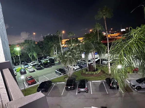 1021 MOCKINGBIRD LANE #404, PLANTATION, FL 33324
