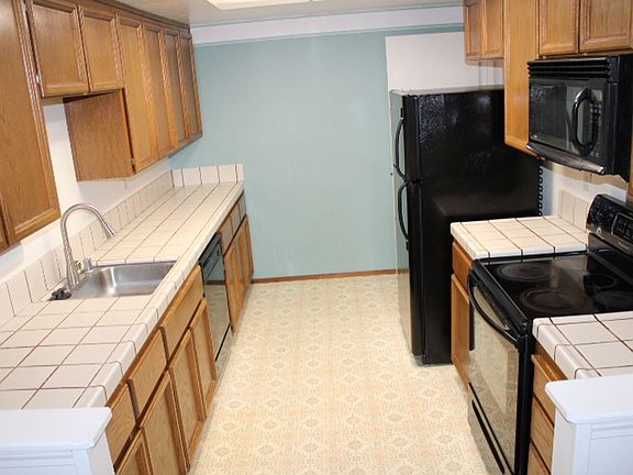 5th image of 3614 Stoneglen S