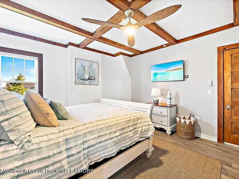 27 Shrewsbury Dr — Photo 36