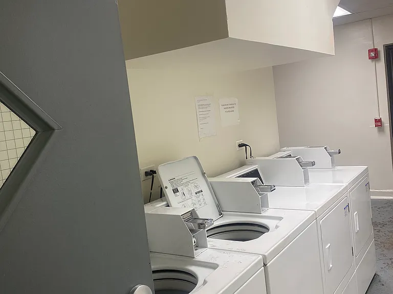 The Annex — Photo 16