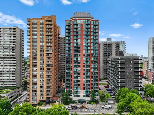 570 Laurier Ave W #1103, Ottawa, ON K1R 1C8