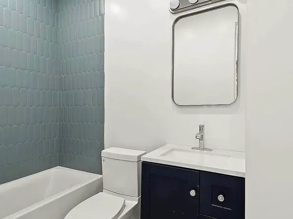 181 Kosciusko Street image 18 of 22