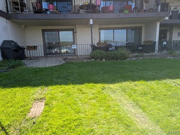 3rd image of 212 Bay Village Dr