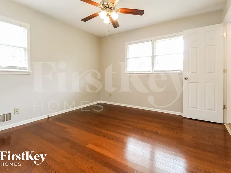 2256 Street Deville — Photo 7