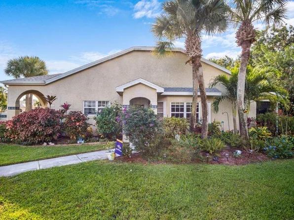 1652 SE Green Acres Circle #D105, Port St Lucie, FL 34952